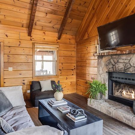 Dudley III By Avantstay Cosy Mountain Home W Hot Tub Great Views Pigeon Forge Kültér fotó